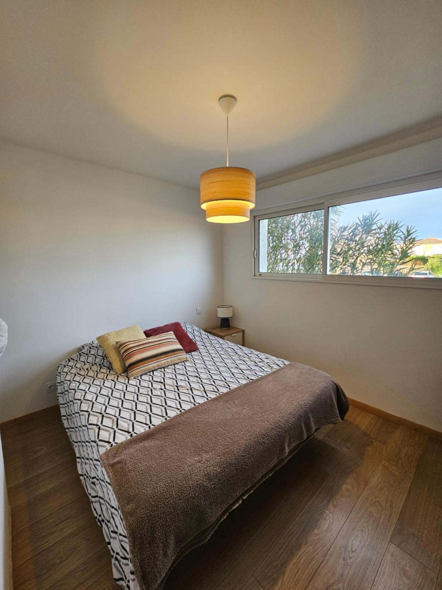 Appartement Neuf 6 Couchages 50 Metres De La Plage Gruissan Esterno foto